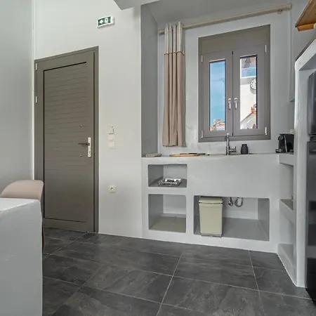 La Perla Hotel apartamentowy Agioi Apostoloi (Evia)